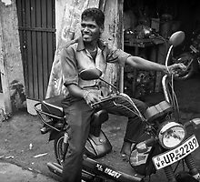 The Smiling Mechanic Of Nuwara Eliya by Andrew Kalpage