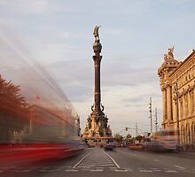 colon statue barcelona by dubassy