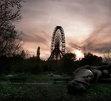 Abandoned fun fair, amusement park in East Berlin by Reinvention