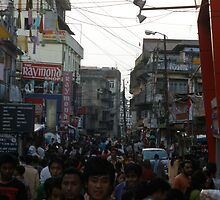 Crowded People, never to miss... by niche24