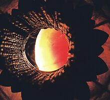 Red Lamp by MichaelCouacaud