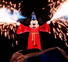 Sorcerer Mickey Fantasmic by zmayer