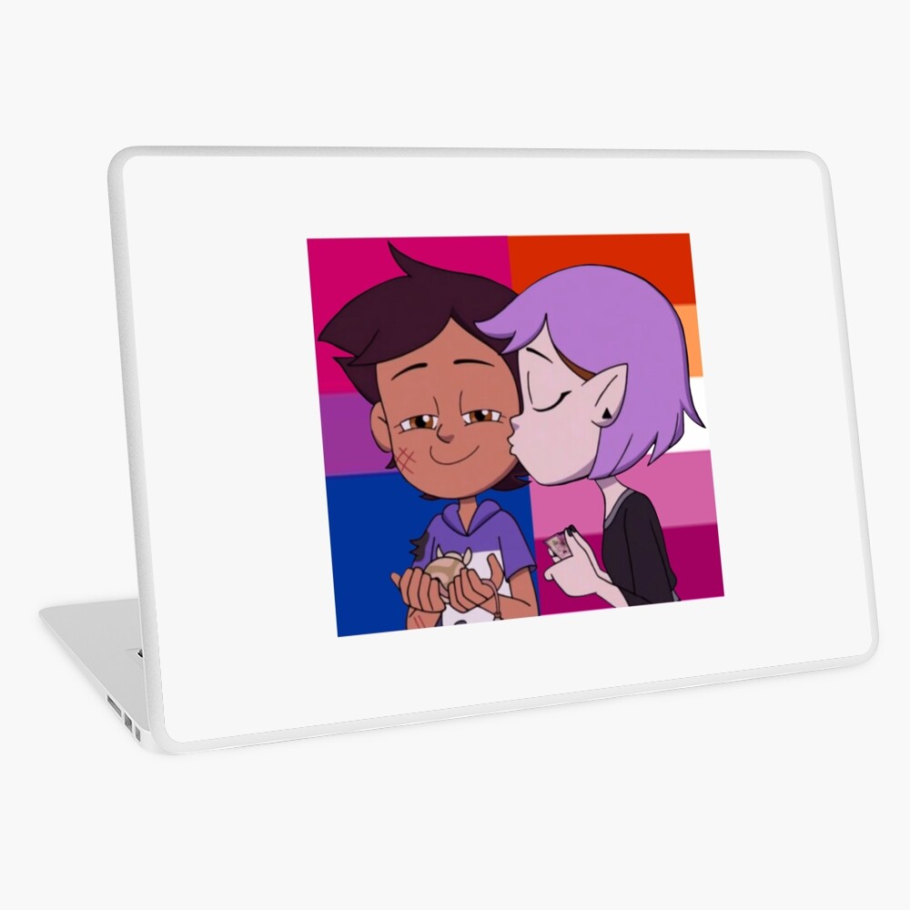 Lumity Kiss With Bisexual And Lesbian Pride Flags The Owl House