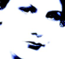 The blinding blue selfportrait by Alessia Ghisi Migliari