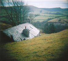 winter cottage by ckstatham