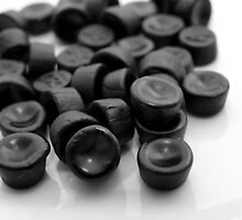 Black Pastilles by Arve Bettum