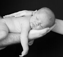 Mommy & Daddy Love Me by Hilary Walker