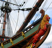 Figurehead and The Batavia by ienemien