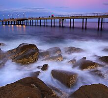 Lorne Pier by Darren Stones