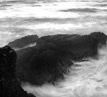 Angry sea by bonsta