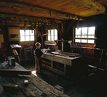 Lille carpenter by Peter Voerman