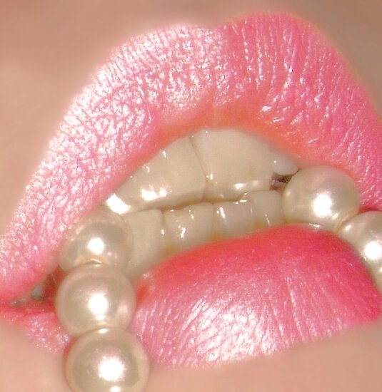 pearls lips