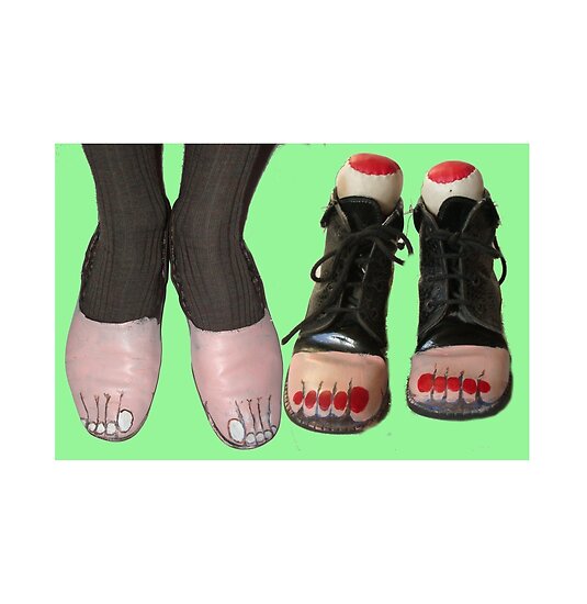 two toed shoes