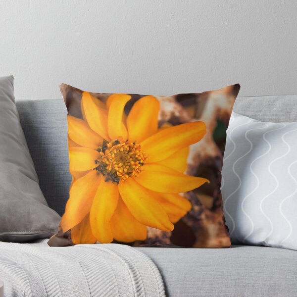 Aperçu de l'œuvre Rusty Golden Yellow Flower créée et vendue par KellyHeaton.