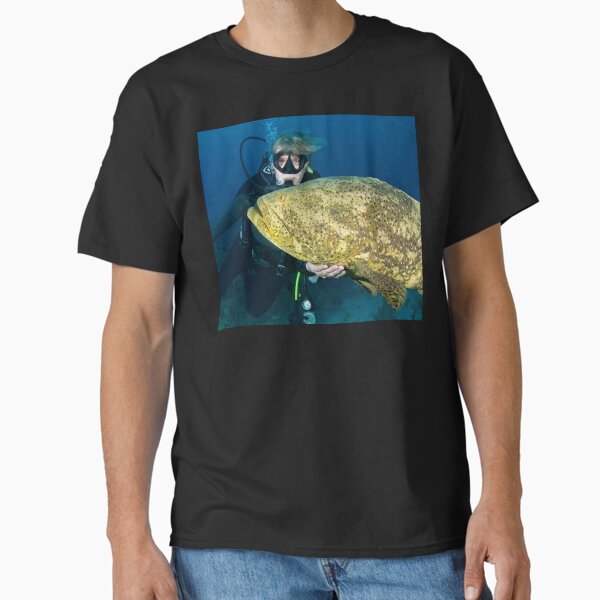 Chris petting a Goliath Grouper Classic T-Shirt