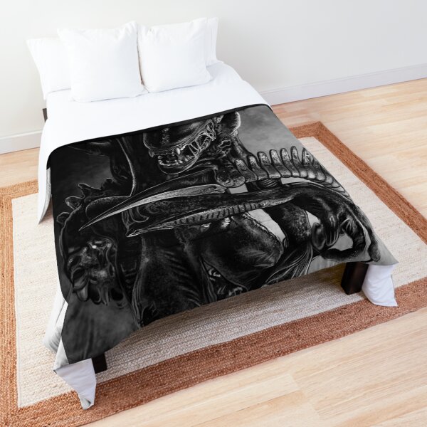 Xenomorph Comforter