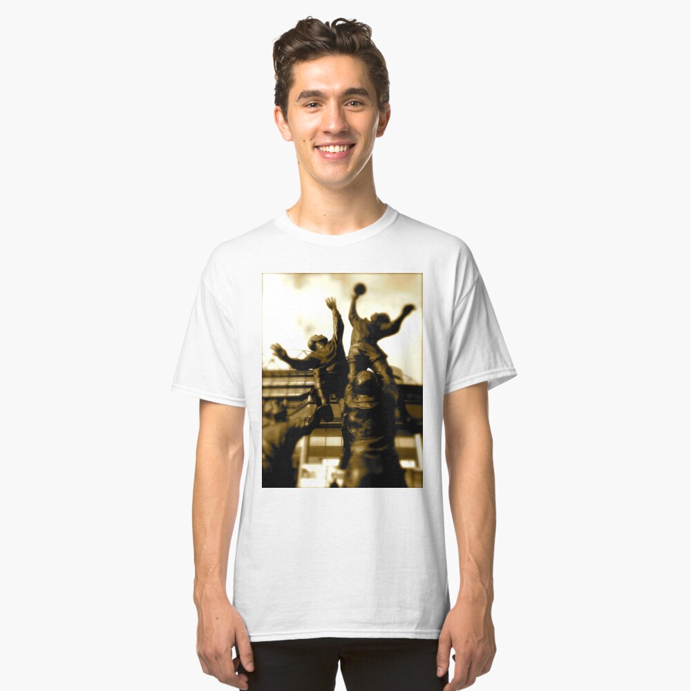 Line out Classic T-Shirt