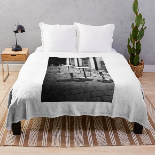 Item preview, Pavia Cafe de noche. En blanco y negro. 2010 designed and sold by Igor Pozdnyakov.