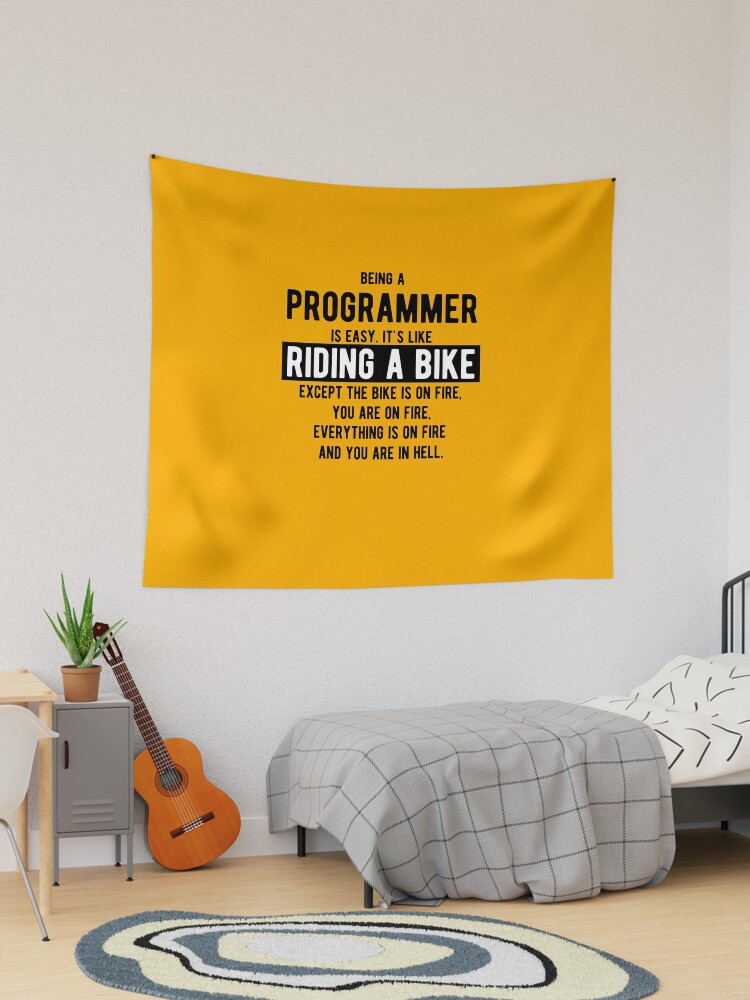 Thumbnail 1 von 3, Wandbehang, Programmierer zu sein ist einfach. Es ist wie Fahrrad fahren - Lustige Programmierwitze - Helle Farbe designt und verkauft von springforce.