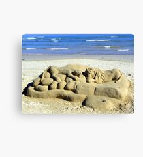 The lonely beach sculptor Canvas Print