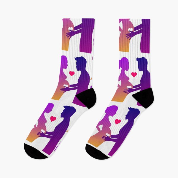 Aperçu de l'œuvre Femmes enceintes avec mari, pour cadeau. créée et vendue par PickCreation.