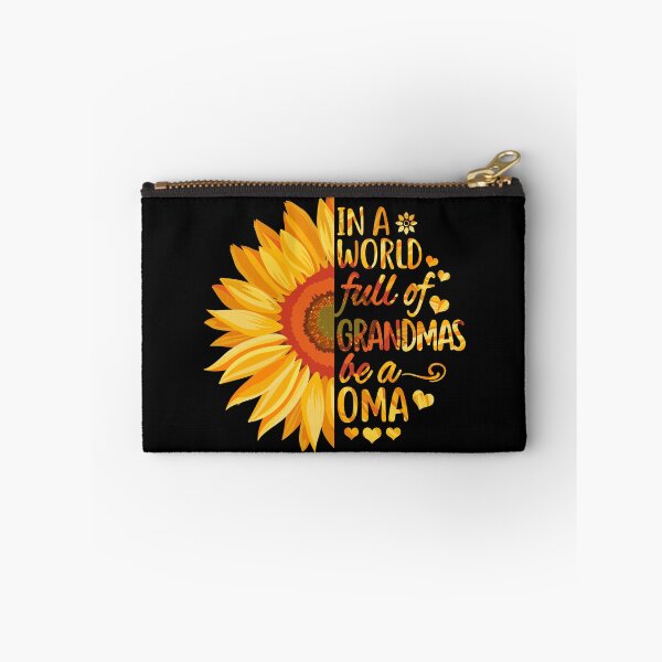 Aperçu de l'œuvre Dans un monde plein de grand-mères, soyez un Oma - Cadeau pour Oma créée et vendue par BlueShop.