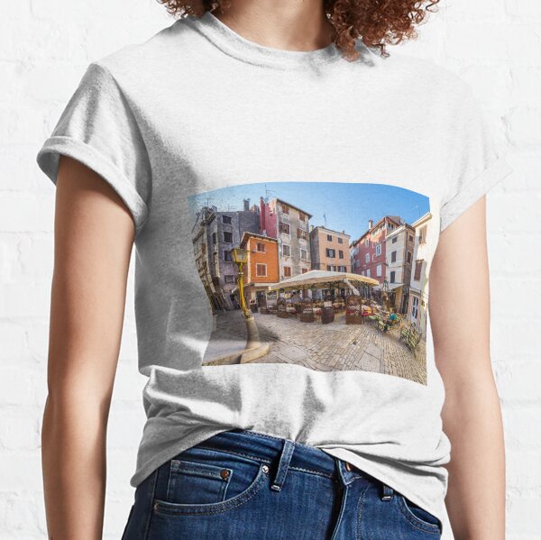 Attractive souvenir t-shirt from rovinj town.