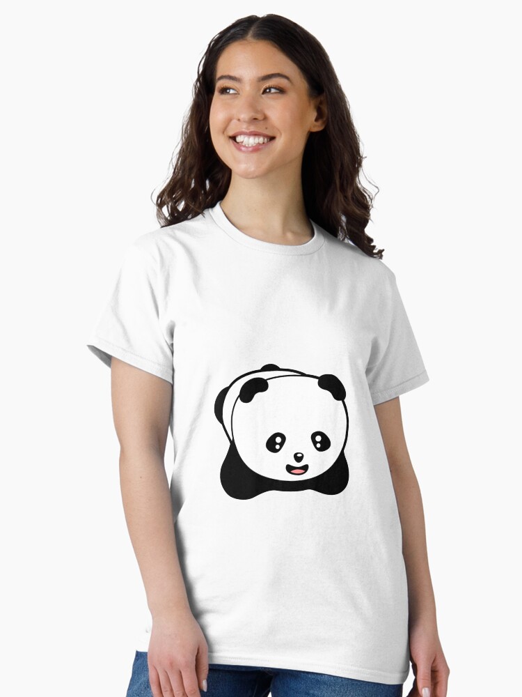 Aperçu 2 sur 7. T-shirt classique avec l'œuvre Panda kawaii rigolo créée et vendue par t335.