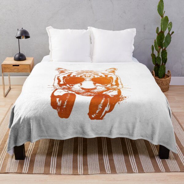 Artikelvorschau, Weinlese-weißer Tiger mit Schatten und Kopfhörern entworfen und verkauft von EightWinds.