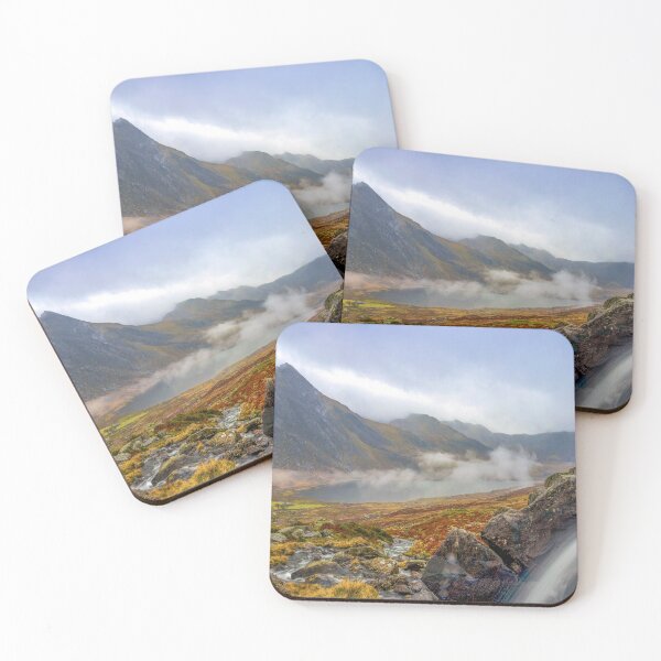 Artikelvorschau, Llyn Ogwen und Tryfan entworfen und verkauft von DougieHaworth.