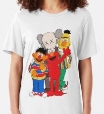 kaws uniqlo friendship cute Slim Fit T-Shirt
