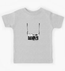 Vintage 35mm Rangefinder Camera Canon Canonet QL17 GIII Kids Tee