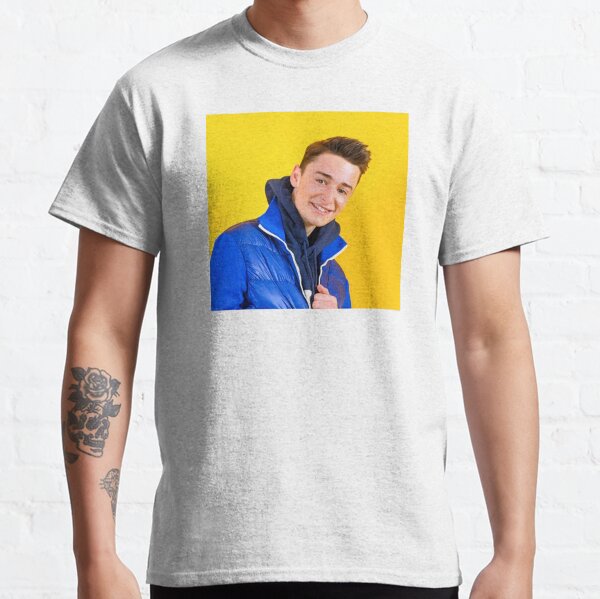 Noah Schnapp Blue Jacket Classic T-Shirt