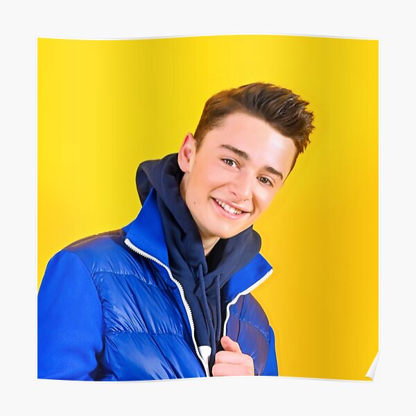 Chaqueta Azul Noah Schnapp Póster