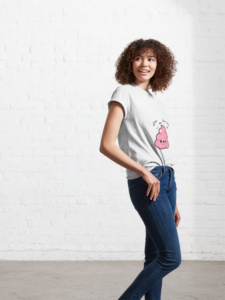 Aperçu 6 sur 7. T-shirt classique avec l'œuvre Emoji caca citation drôle créée et vendue par t335.