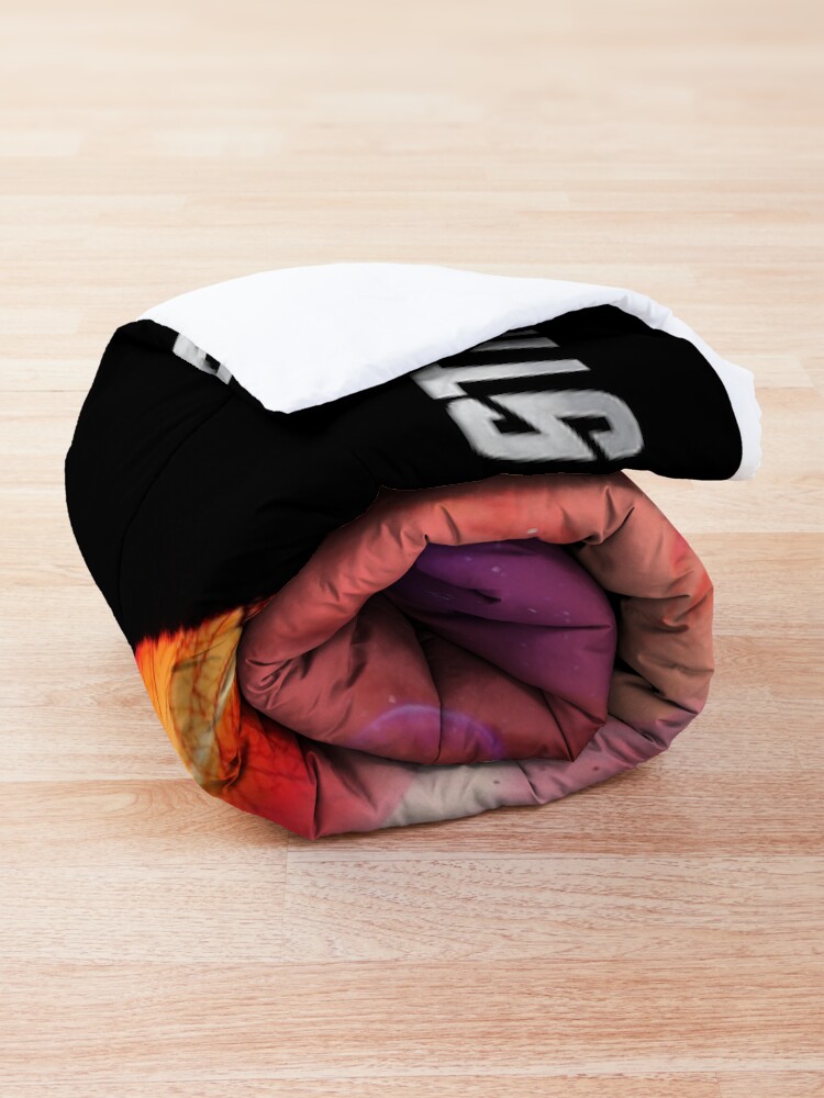 Alternate view of Star Trek, Voyager spaceship Comforter