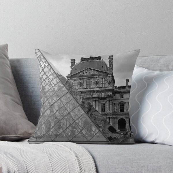 Item preview, Pirámide grande - Musée du Louvre - Cour Napoléon - París - Blanco y negro designed and sold by Yannik Hay.