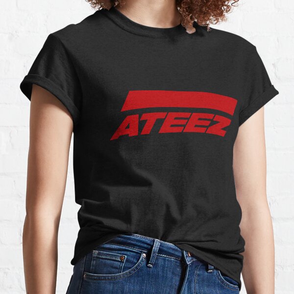 Logo ATEEZ (Action pour répondre) (Rouge) T-shirt classique