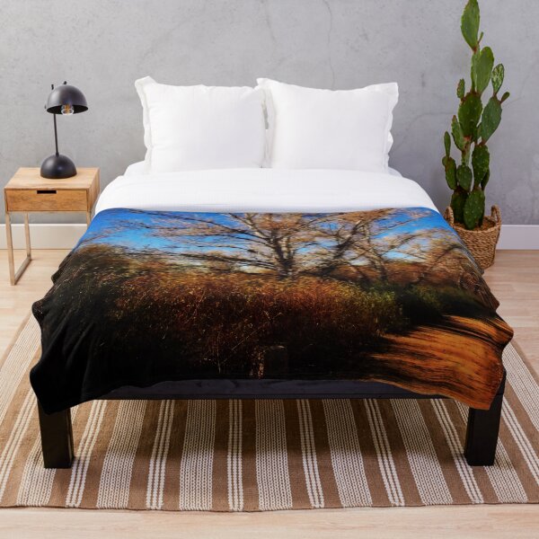 Along the path Throw Blanket