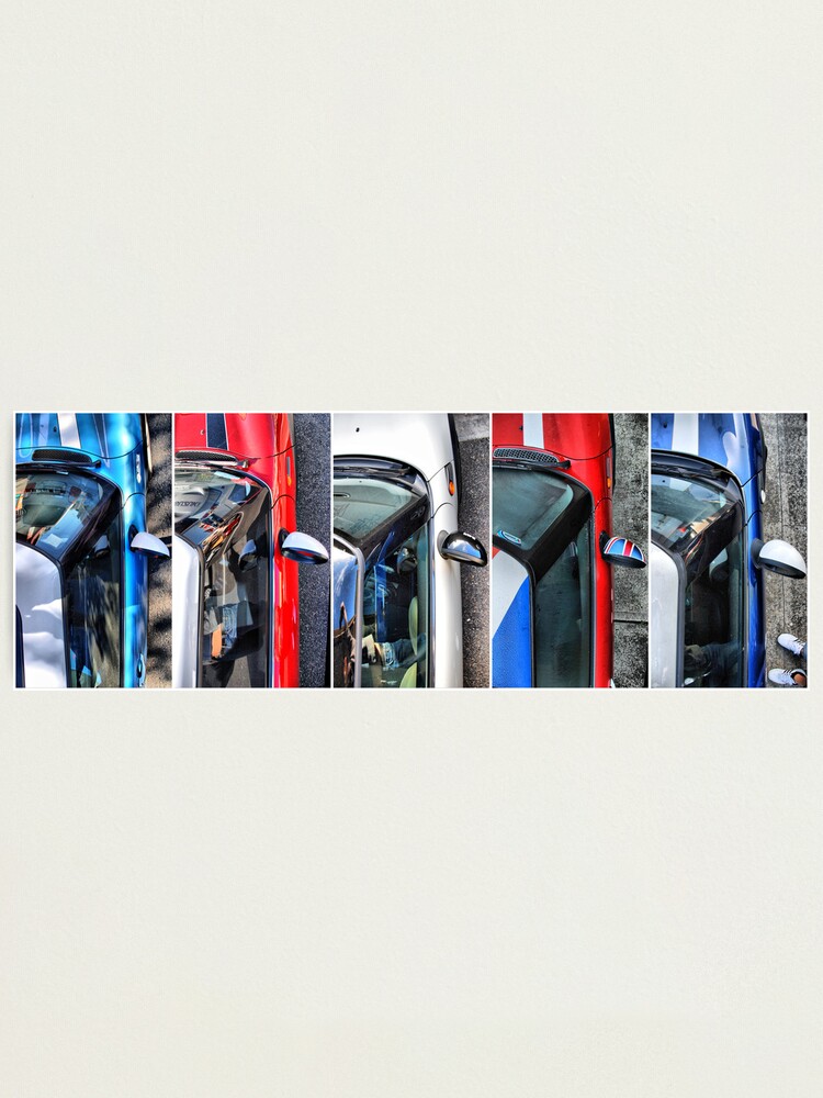 Alternate view of Mini shooting Photographic Print