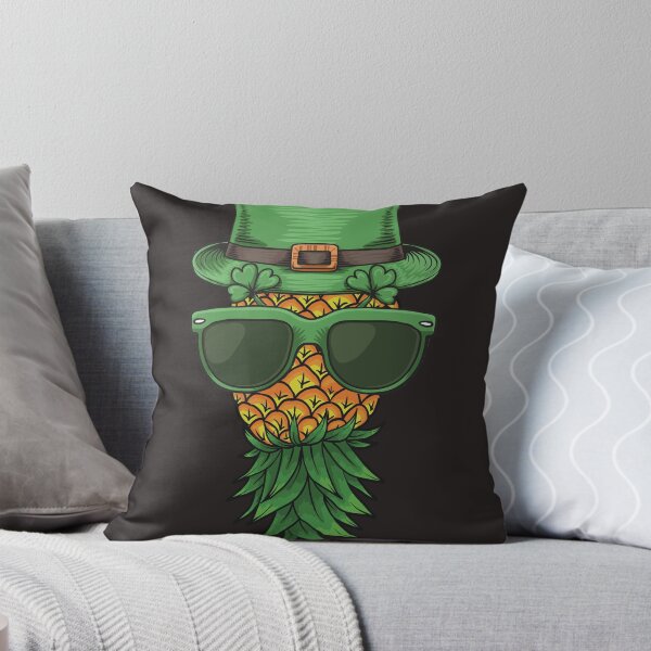 Artikelvorschau, Swinger auf den Kopf Ananas St. Patricks entworfen und verkauft von MrEddie10.