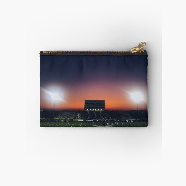 Artikelvorschau, Fußballspiel Sunset entworfen und verkauft von Courtney Pedigo.