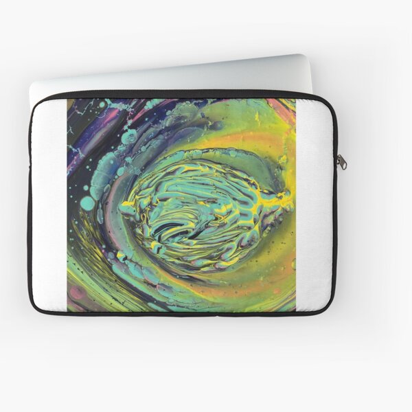 Falling into wonderland Laptop Sleeve