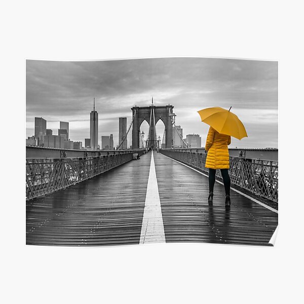 Tourist on Brooklyn bridge Poster