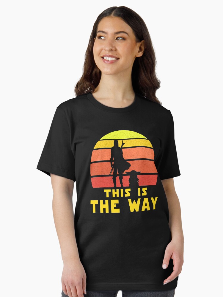 Imagen 2 de 7, Camiseta esencial con la obra mando retro vol.1, diseñada y vendida por stalafit.