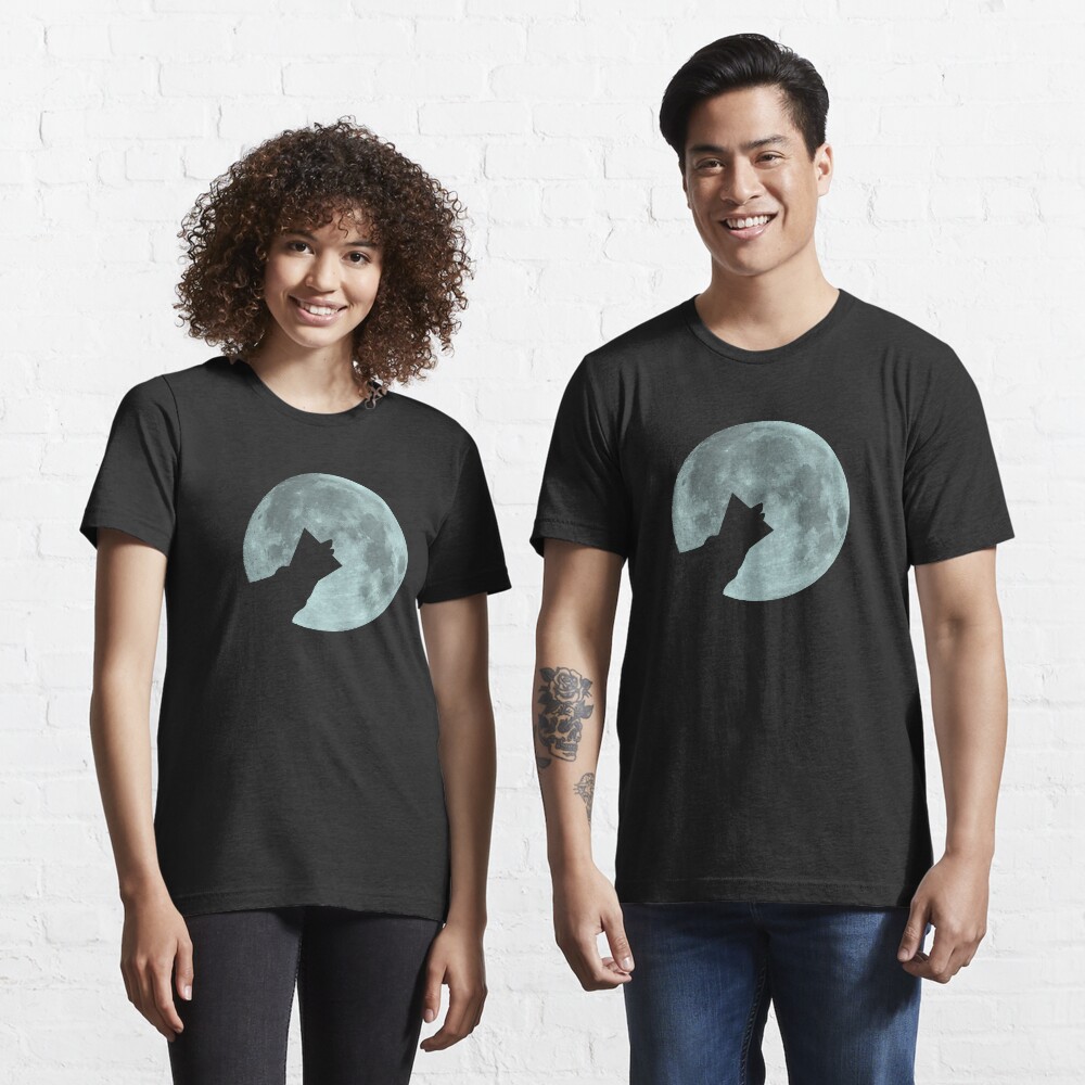 Wolf Collar Essential T-Shirt