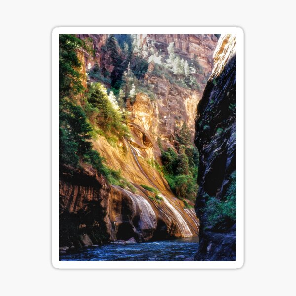 Vista previa del artículo con la obra «The Narrows - Parque Nacional Zion, Utah», diseñado y vendido por Kathy Weaver.