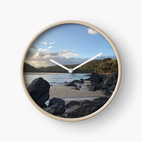 Qora on the Wild Coast - Clock