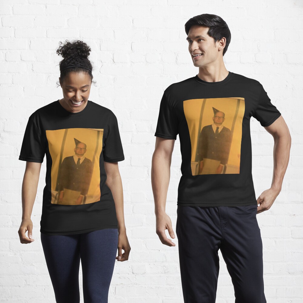 Aperçu de l'œuvre T-shirt respirant créée et vendue par wickedjawn.