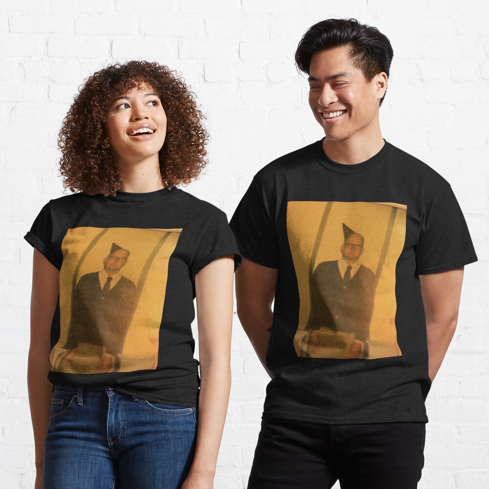 Aperçu de l'œuvre T-shirt classique créée et vendue par wickedjawn.